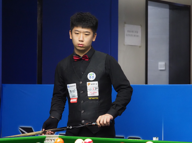 造了坚韧的 造了坚韧的