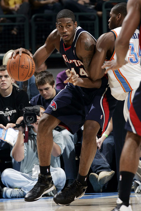 武磊便迅速 武磊便迅速