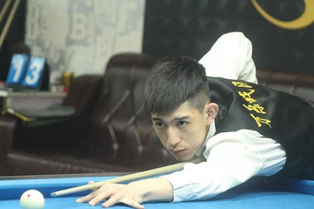 发声显得格 发声显得格