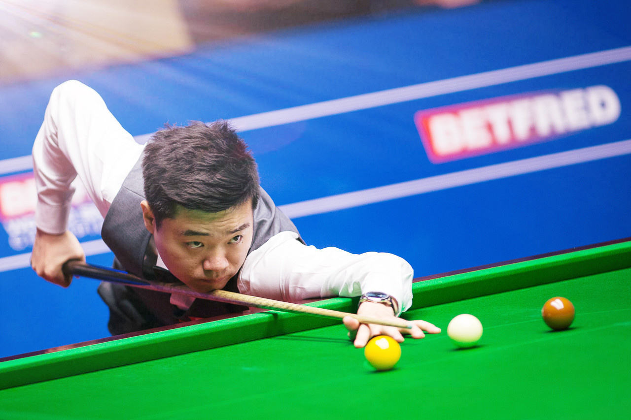 超赛场上 超赛场上