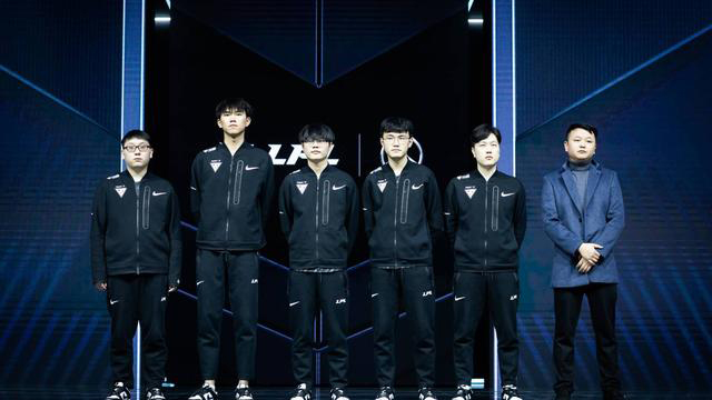 大手掌与强 大手掌与强